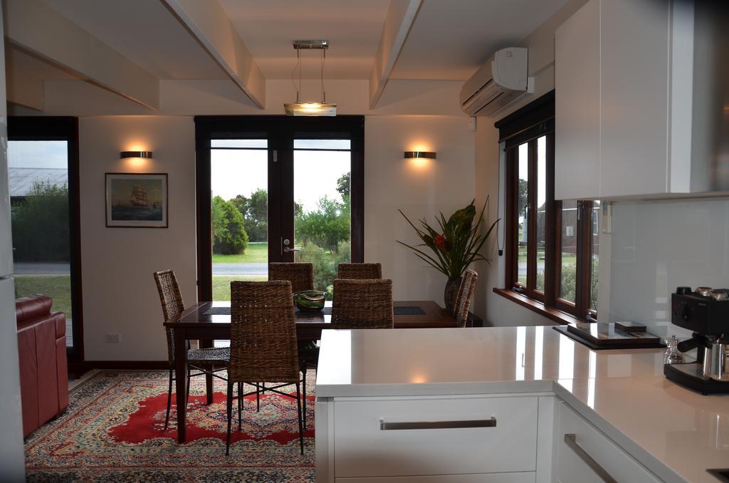 Yolla Beach House Adventure Bay Екстер'єр фото